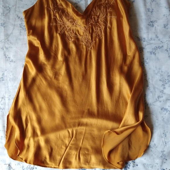 Victoria Secret 🍁100% Silk Slips 🍁size L - Picture 7 of 12